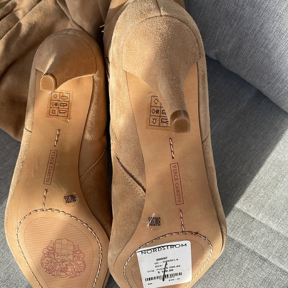 Vince Camuto boots Taupe Suede - Picture 11 of 12